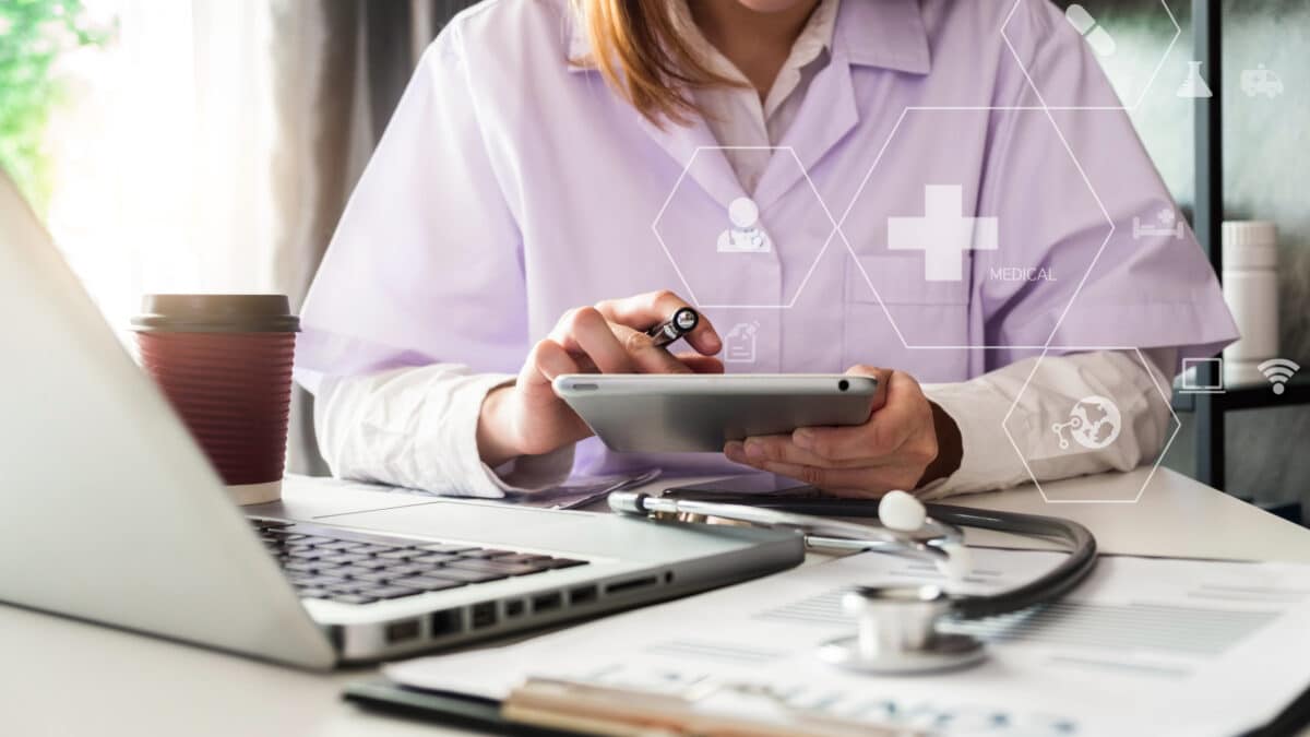 Explore the impact of pre-charting with virtual medical scribes and revolutionize healthcare efficiency, optimize workflows, and deliver enhanced patient care.