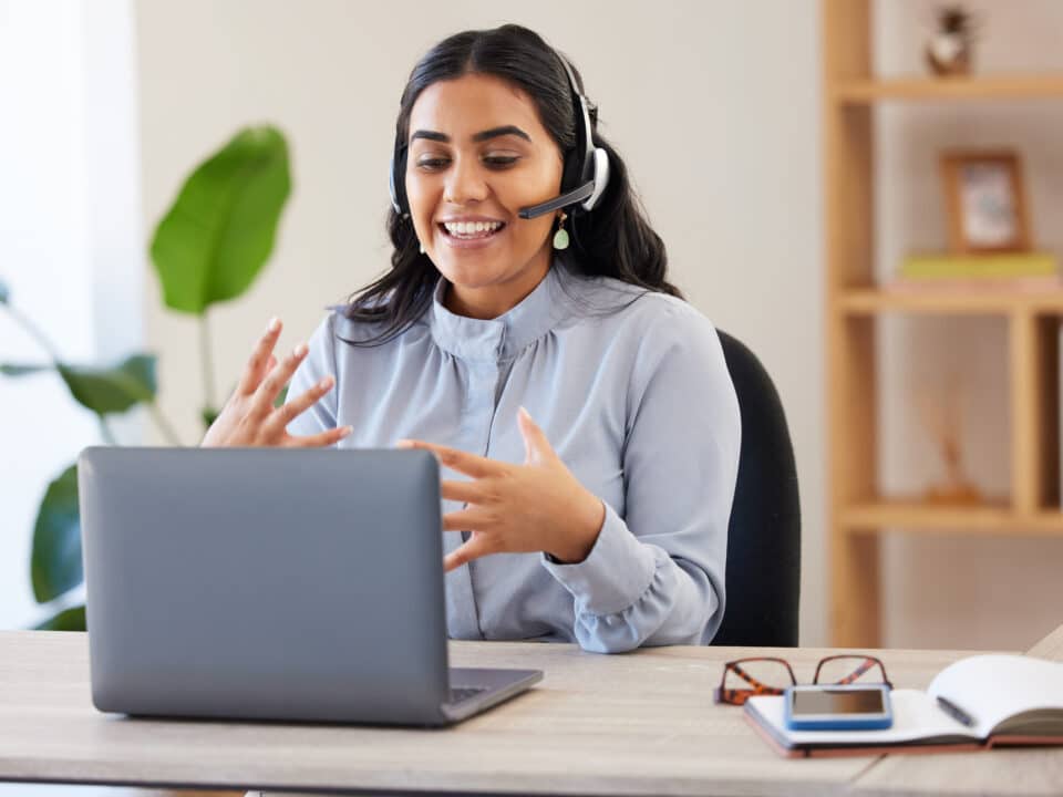 Discover the pros and cons of using audio-only or video connections with virtual medical scribes. Athreon AxiScribe can help you make an informed decision.