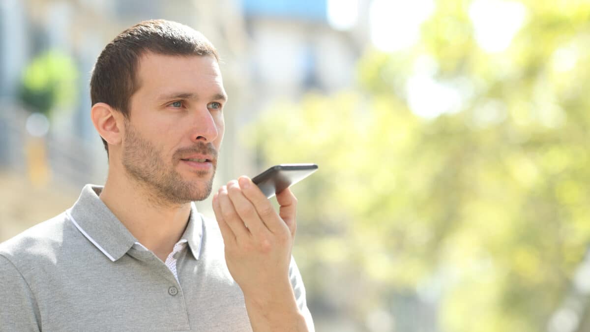 Insurance adjuster dictates field notes into Athreon's mobile app for efficient transcription.